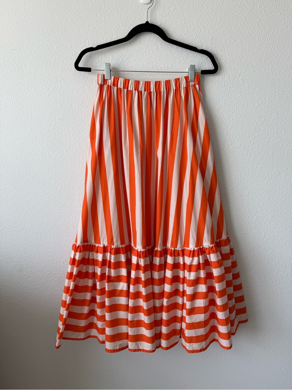 LA DOUBLEJ
Sunset Skirt In Riviera - Picture 5 of 9